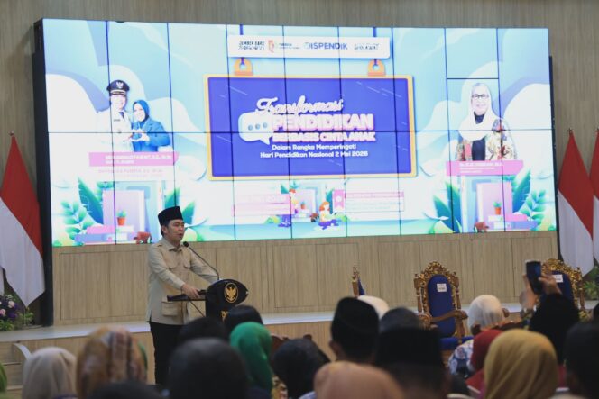 
Hardiknas di Jember Diisi Sarasehan, Bupati Bahas Tunjangan Guru dan PPPK